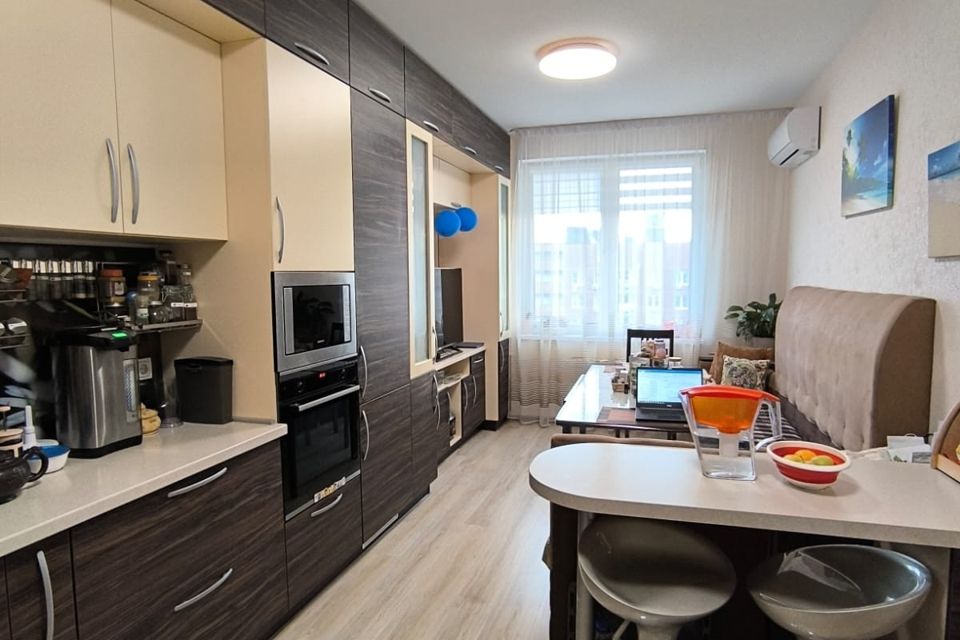 Продаётся 4-комнатная квартира, 84.2 м²