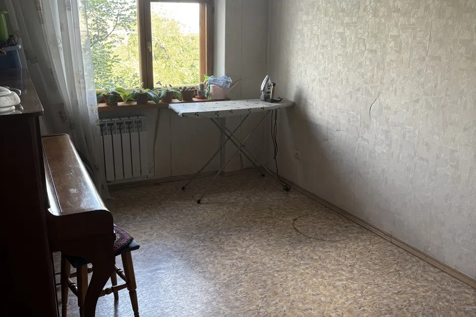 Продаётся 3-комнатная квартира, 65 м²