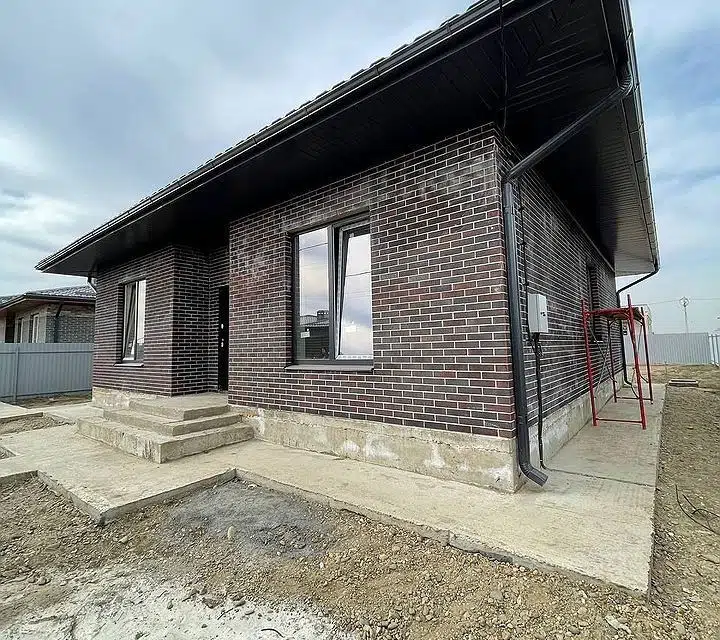 Продаётся 1-этажный дом, 107 м²