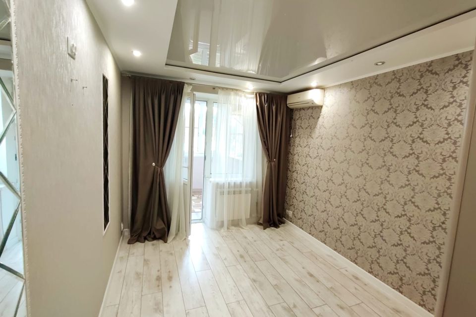 Продаётся 3-комнатная квартира, 63 м²