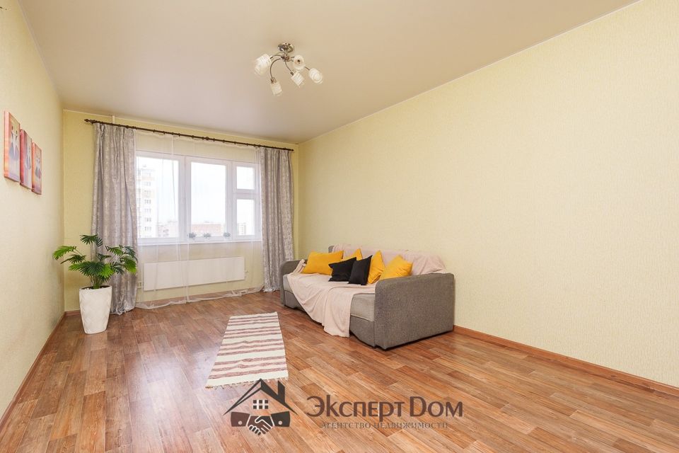 Продаётся 1-комнатная квартира, 59.4 м²