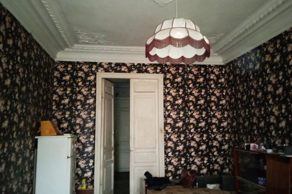 Продаётся 4-комнатная квартира, 150 м²