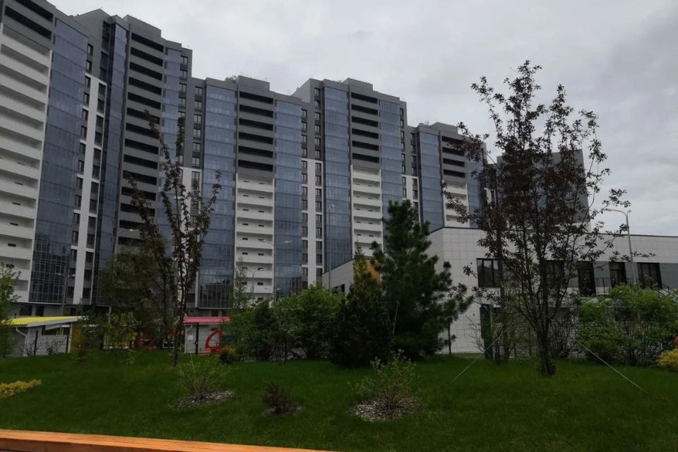 Продаётся 1-комнатная квартира, 56.3 м²