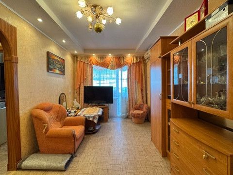 Продаётся 2-комнатная квартира, 43.6 м²