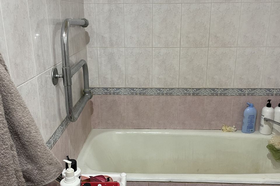 Продаётся 3-комнатная квартира, 61.5 м²