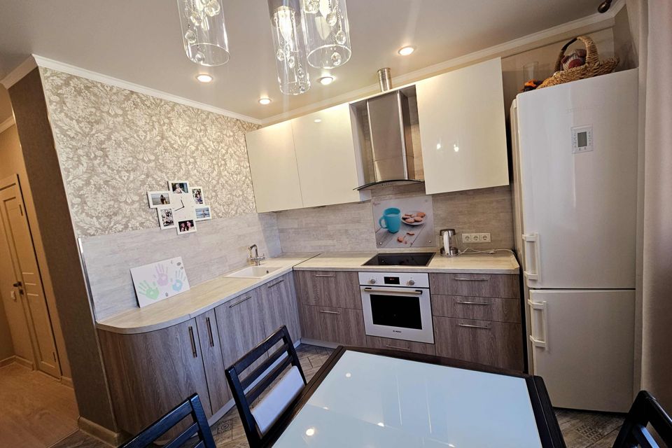 Продаётся 2-комнатная квартира, 56 м²