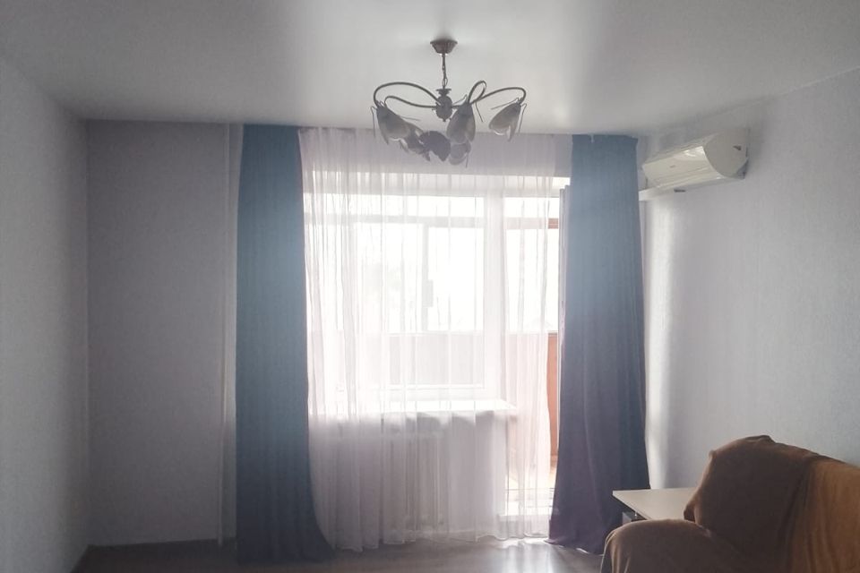 Продаётся 1-комнатная квартира, 37.9 м²