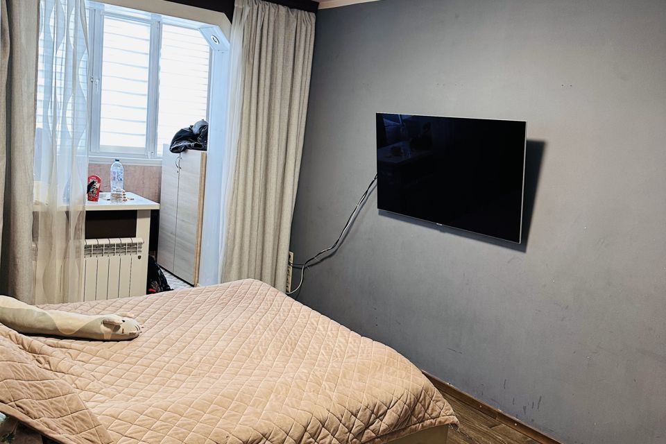 Продаётся комната в 3-комн. квартире, 40 м²