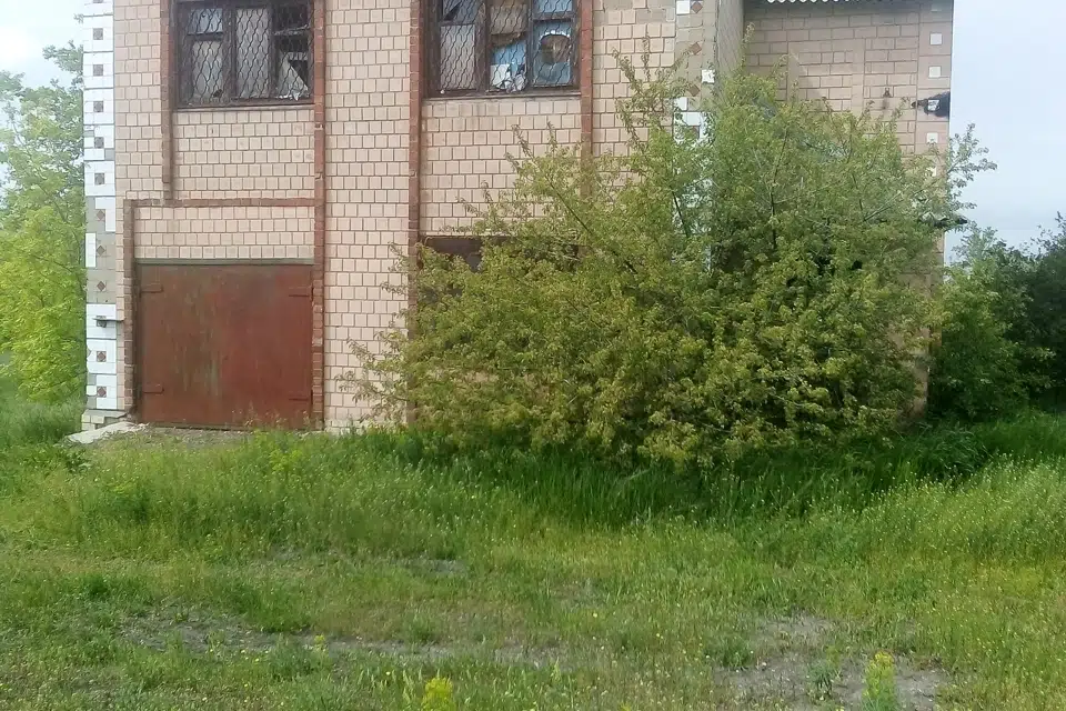 Продаётся 2-этажный дом, 193.6 м²