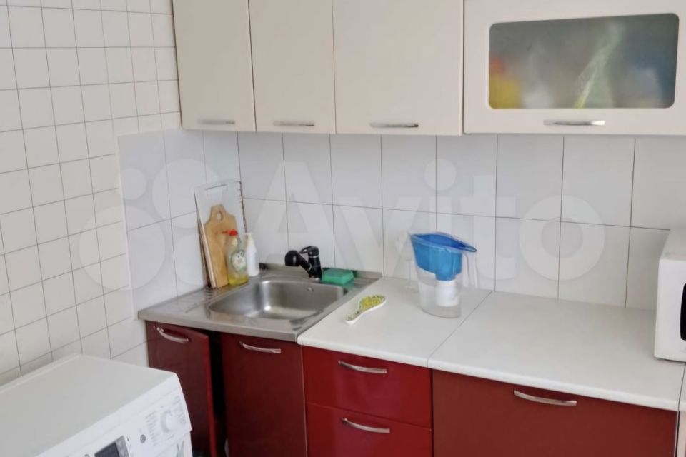 Продаётся 4-комнатная квартира, 73.4 м²