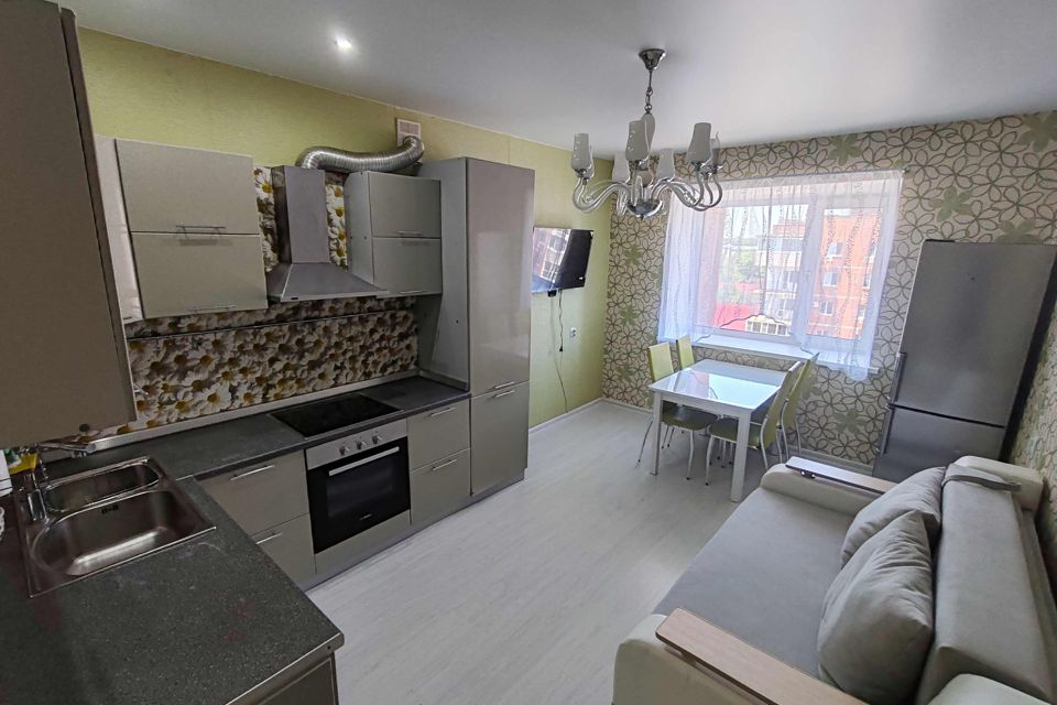 Продаётся 1-комнатная квартира, 55 м²