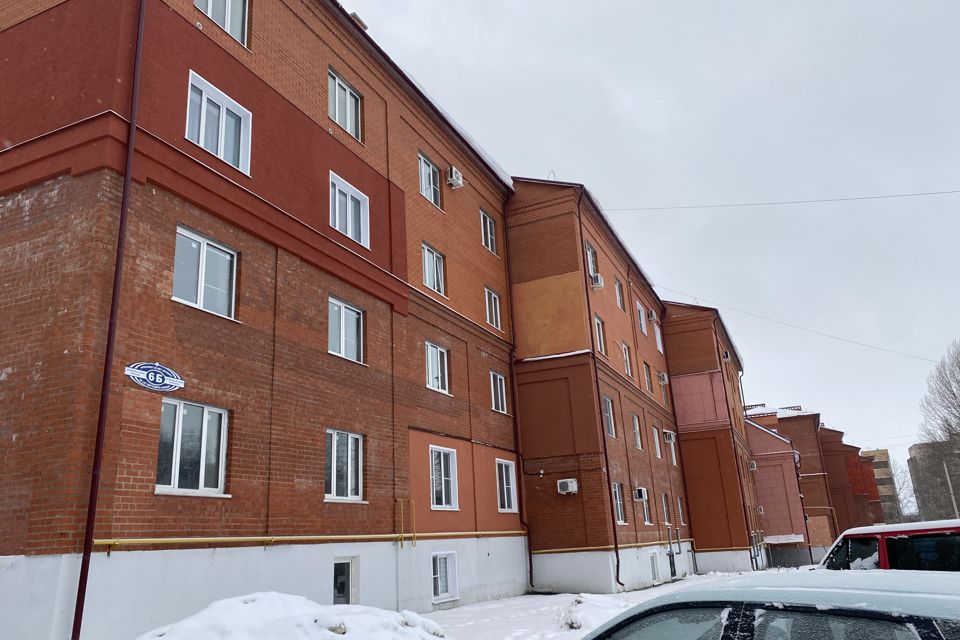 Продаётся 2-комнатная квартира, 82 м²