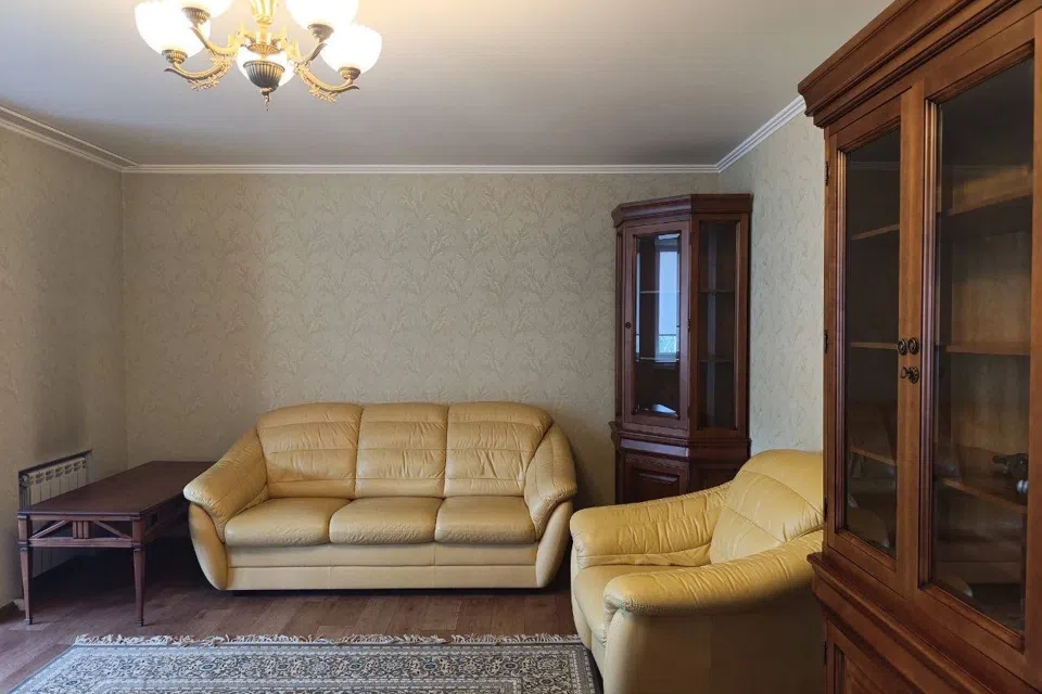 Продаётся 2-комнатная квартира, 77 м²