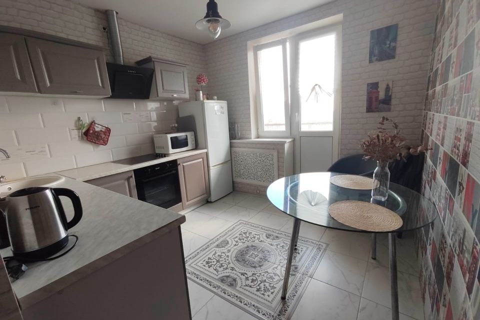 Продаётся 1-комнатная квартира, 38.4 м²