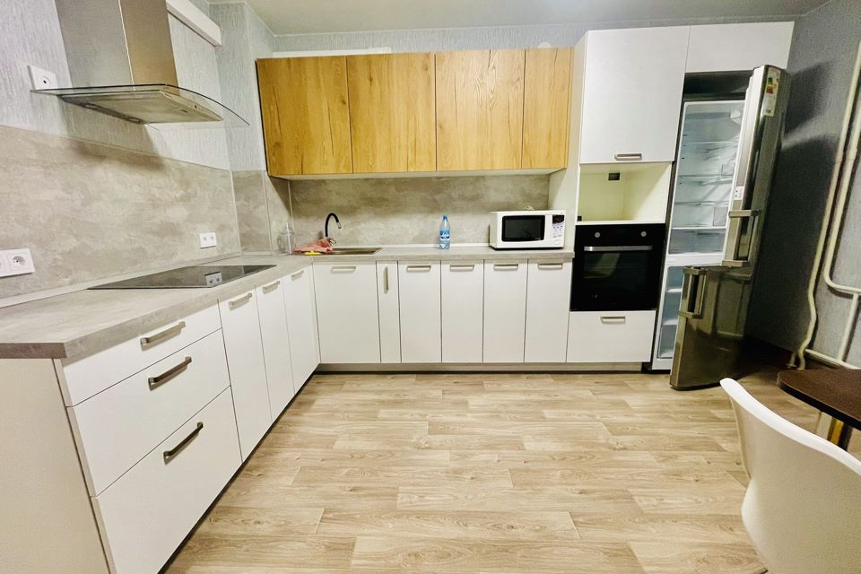 Сдаётся 2-комнатная квартира, 67 м²