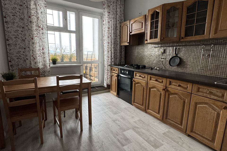 Продаётся 1-комнатная квартира, 35.3 м²