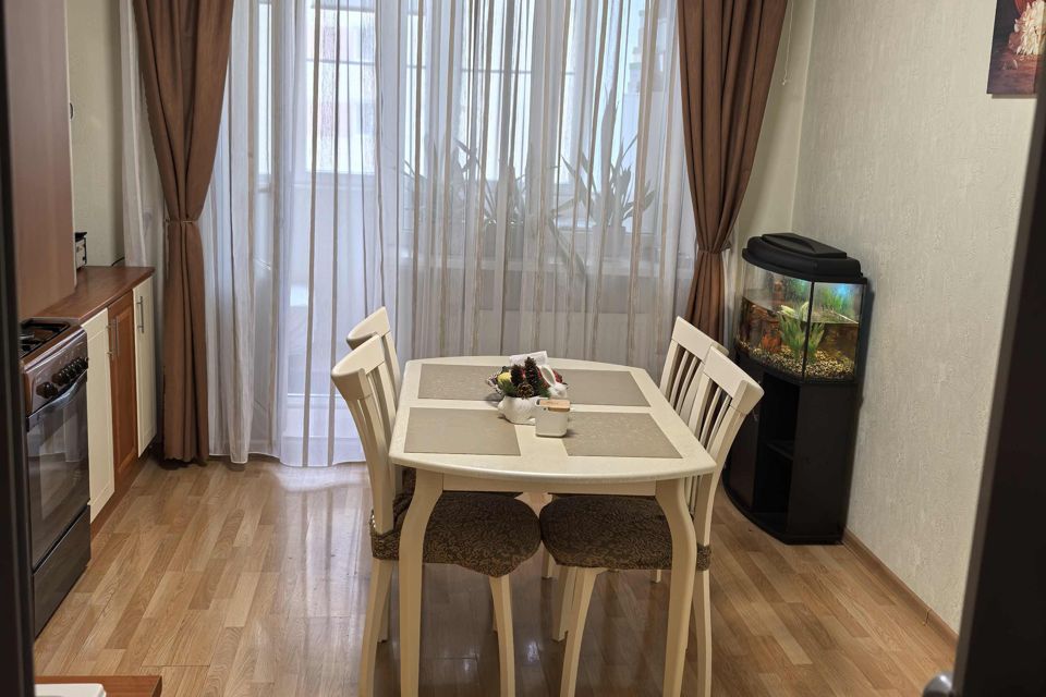 Продаётся 2-комнатная квартира, 74.5 м²