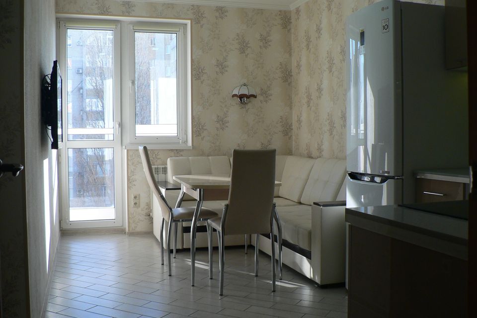 Продаётся 1-комнатная квартира, 42.7 м²