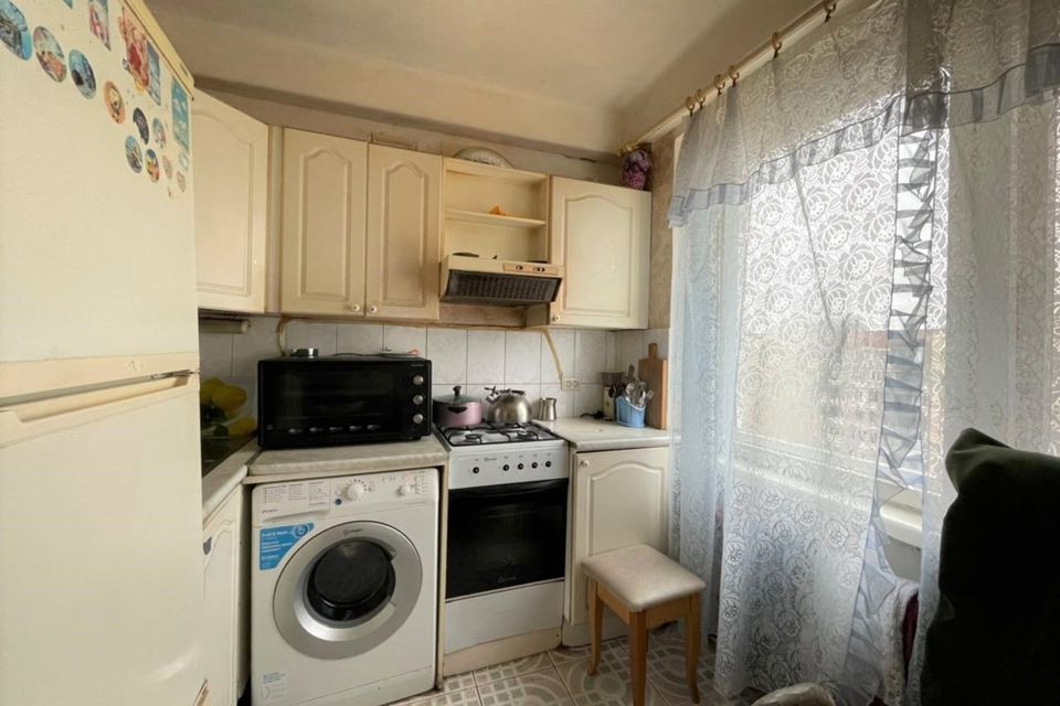 Продаётся 3-комнатная квартира, 57.7 м²