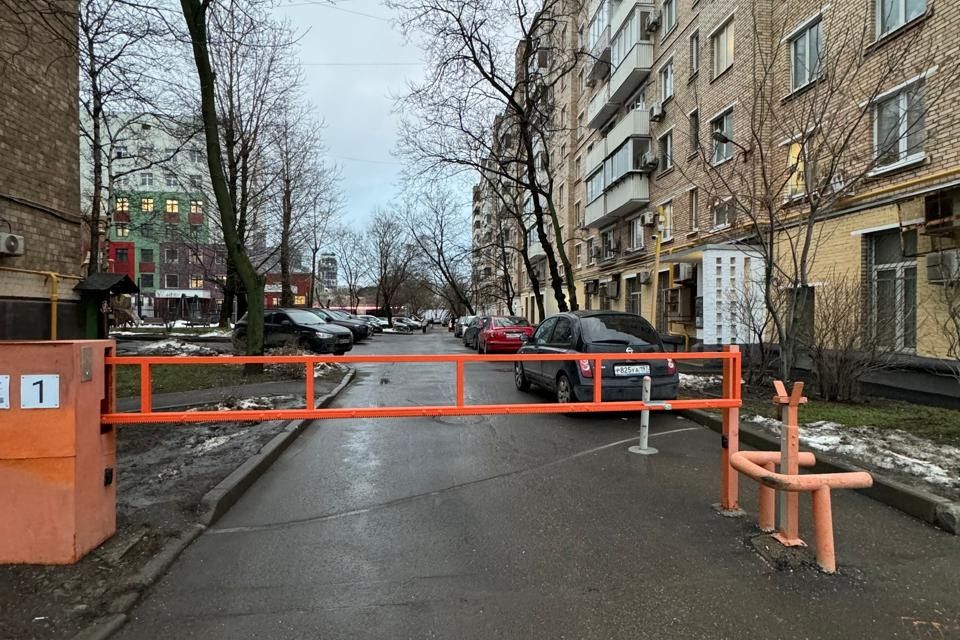 Продаётся 3-комнатная квартира, 56.5 м²