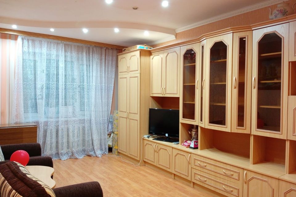 Продаётся 3-комнатная квартира, 62.2 м²