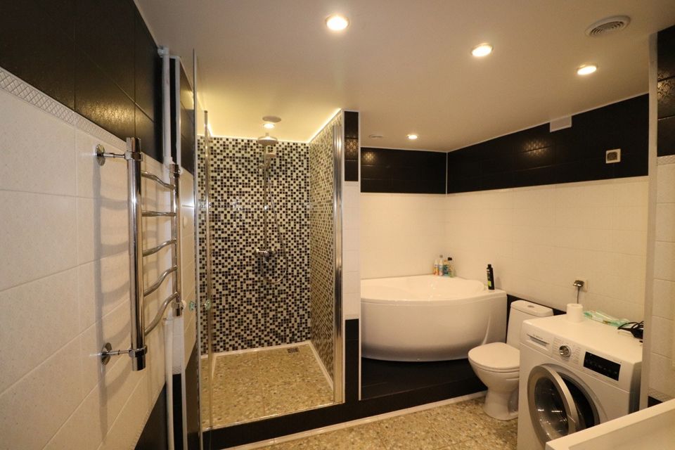 Продаётся 3-комнатная квартира, 71.7 м²