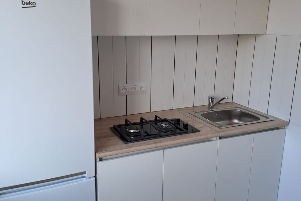 Продаётся 3-комнатная квартира, 49.7 м²