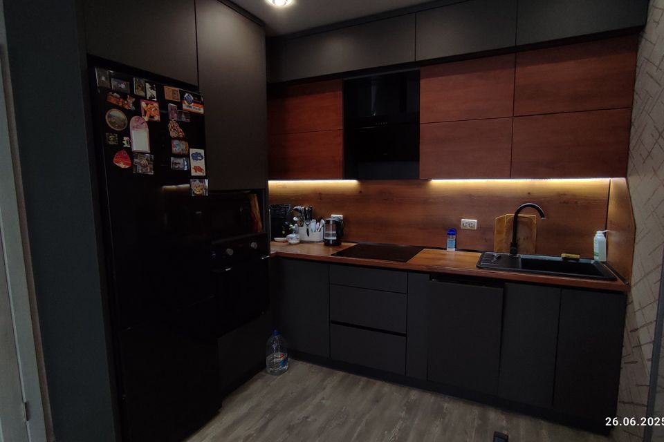 Продаётся 3-комнатная квартира, 51.7 м²