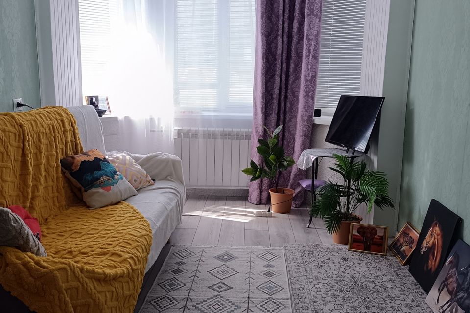 Продаётся 2-комнатная квартира, 42.2 м²