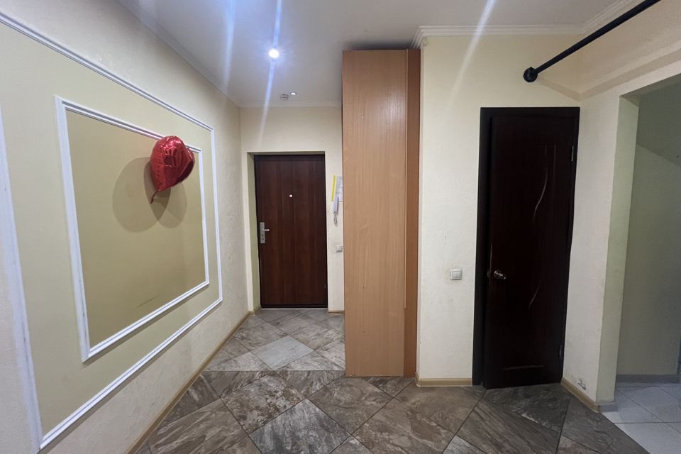 Продаётся 2-комнатная квартира, 60.6 м²