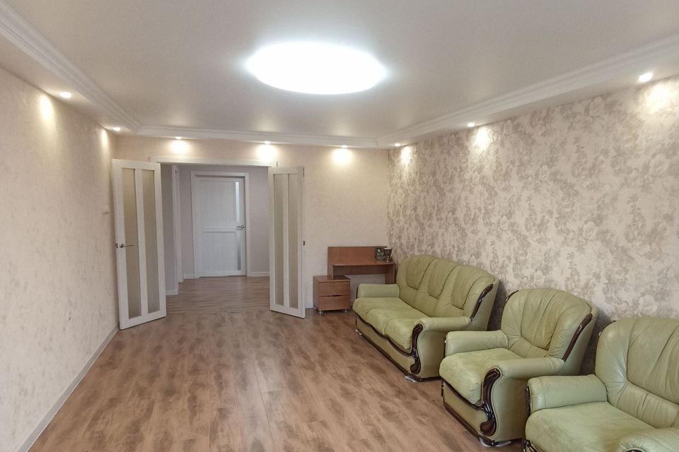 Продаётся 3-комнатная квартира, 100 м²