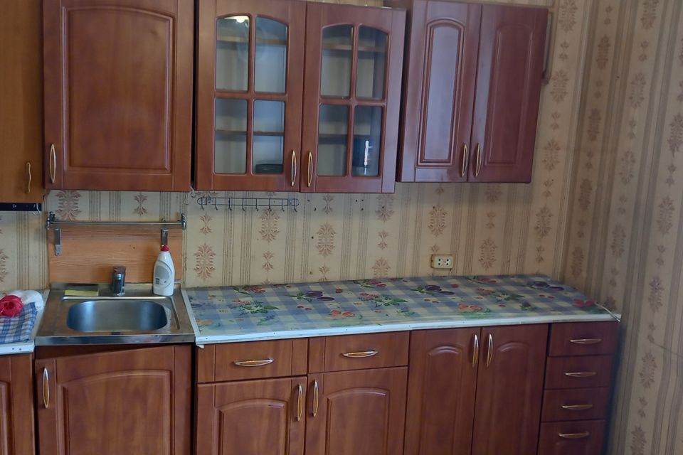 Продаётся 1-комнатная квартира, 61.5 м²