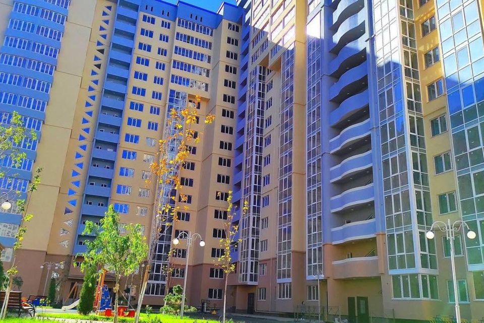 Продаётся 4-комнатная квартира, 127.8 м²