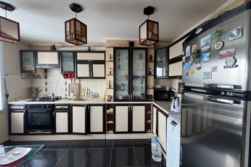 Продаётся 4-комнатная квартира, 91.2 м²