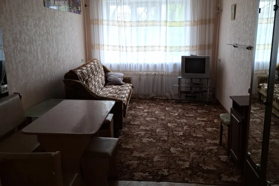 Продаётся 2 комнаты в 2-комн. квартире, 26.7 м²