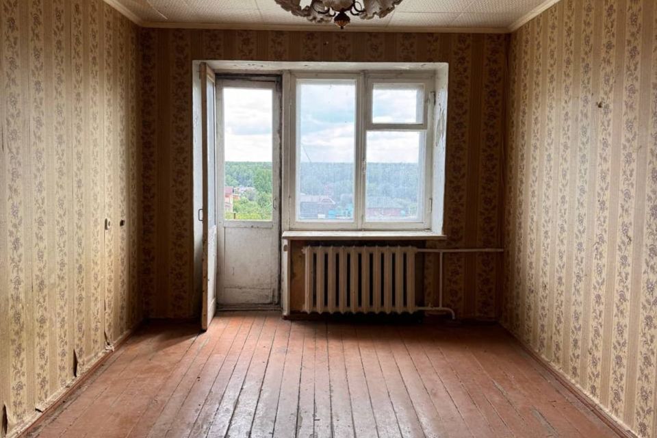 Продаётся 3-комнатная квартира, 50.3 м²
