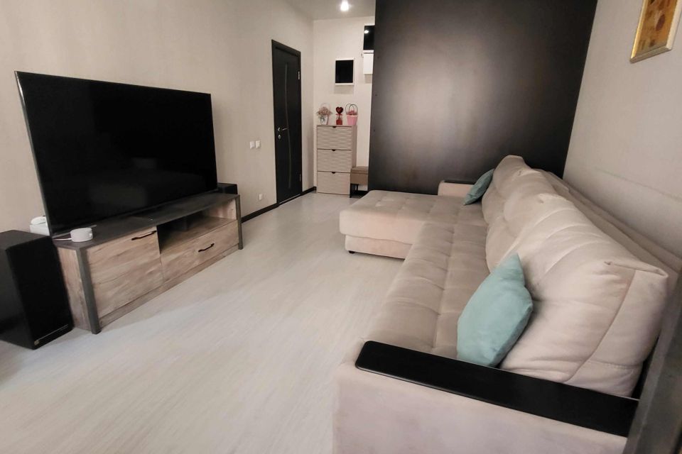 Продаётся 1-комнатная квартира, 37.8 м²
