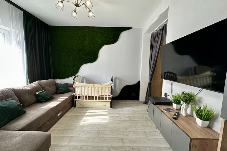 Продаётся 4-комнатная квартира, 73.6 м²