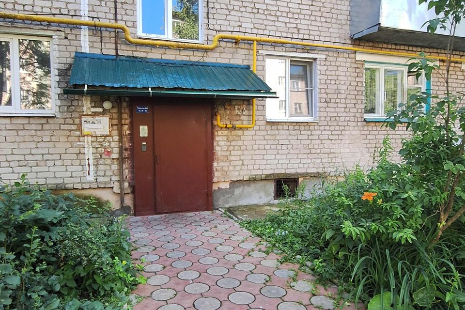 Продаётся 3-комнатная квартира, 62.3 м²