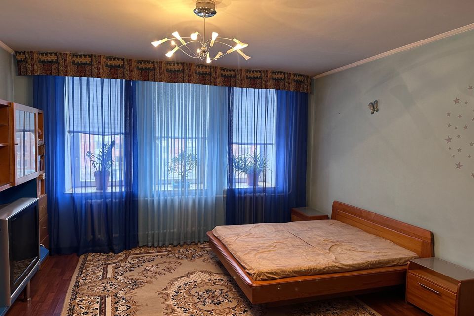 Продаётся 3-комнатная квартира, 103 м²
