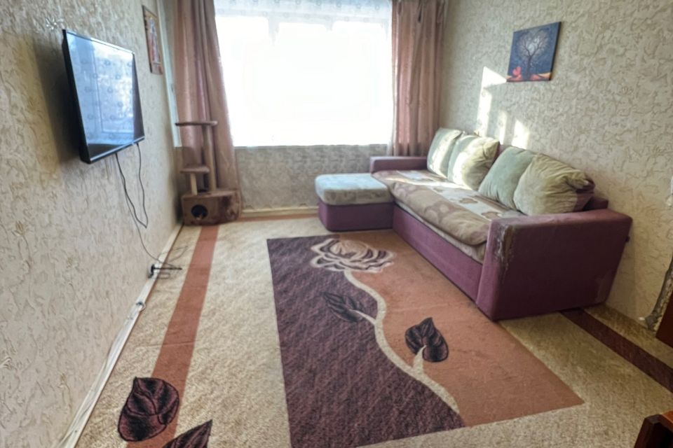 Продаётся 3-комнатная квартира, 51.5 м²