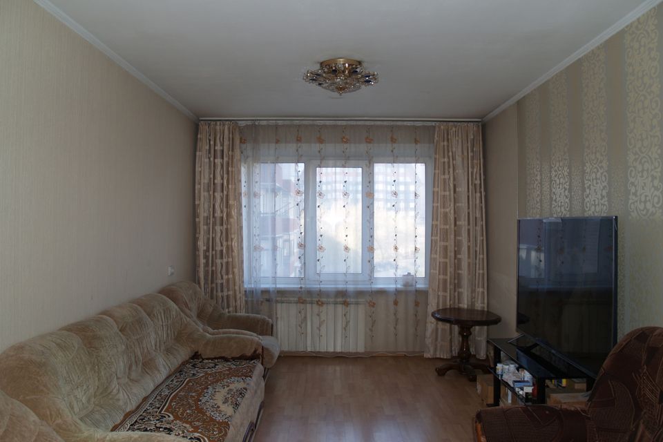 Продаётся 3-комнатная квартира, 65.8 м²