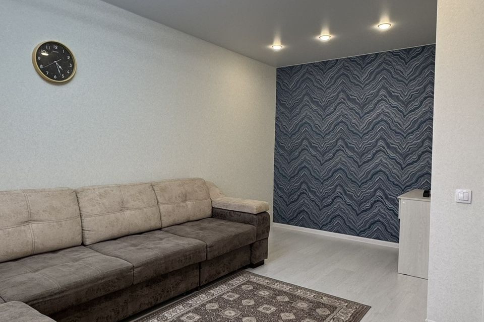Продаётся 1-комнатная квартира, 42.7 м²