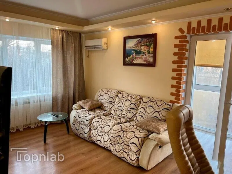 Продаётся 3-комнатная квартира, 60 м²