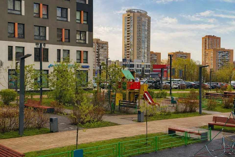 Продаётся 4-комнатная квартира, 93.4 м²