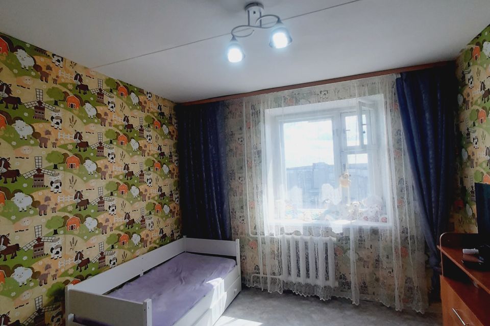 Продаётся 4-комнатная квартира, 76.1 м²