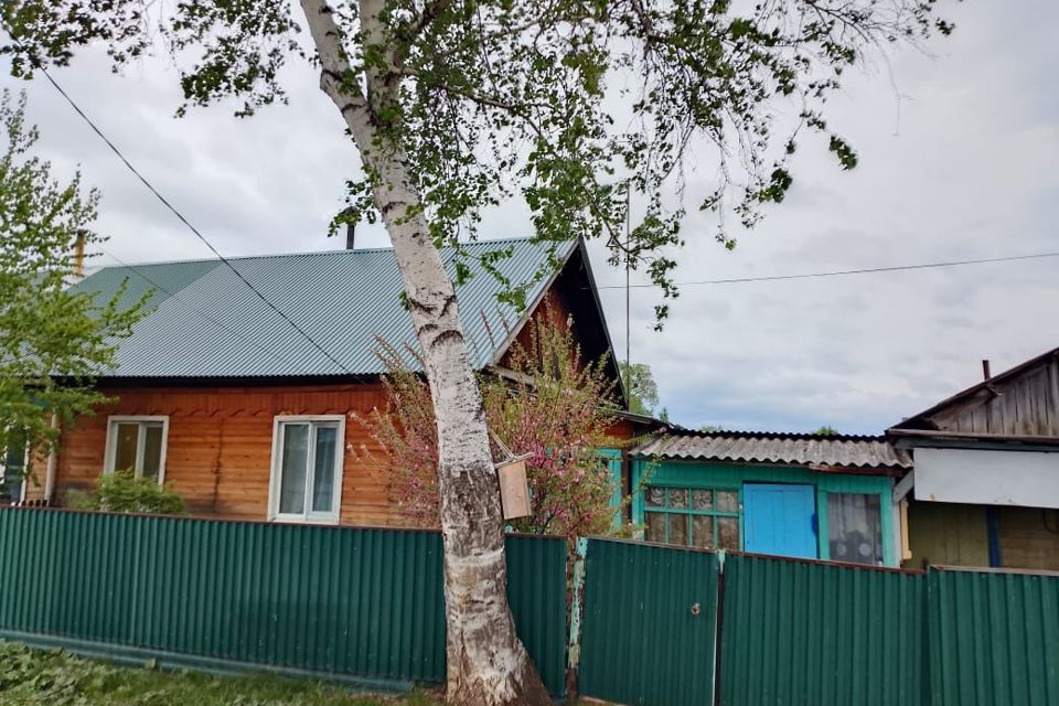 Продаётся 3-комнатная квартира, 45.9 м²