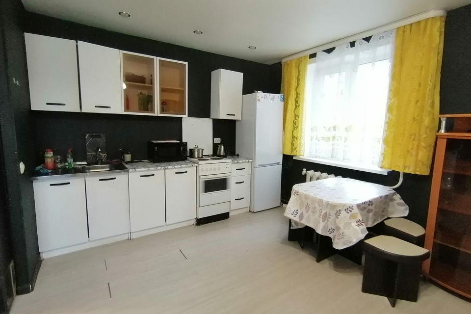 Продаётся 1-комнатная квартира, 38.3 м²