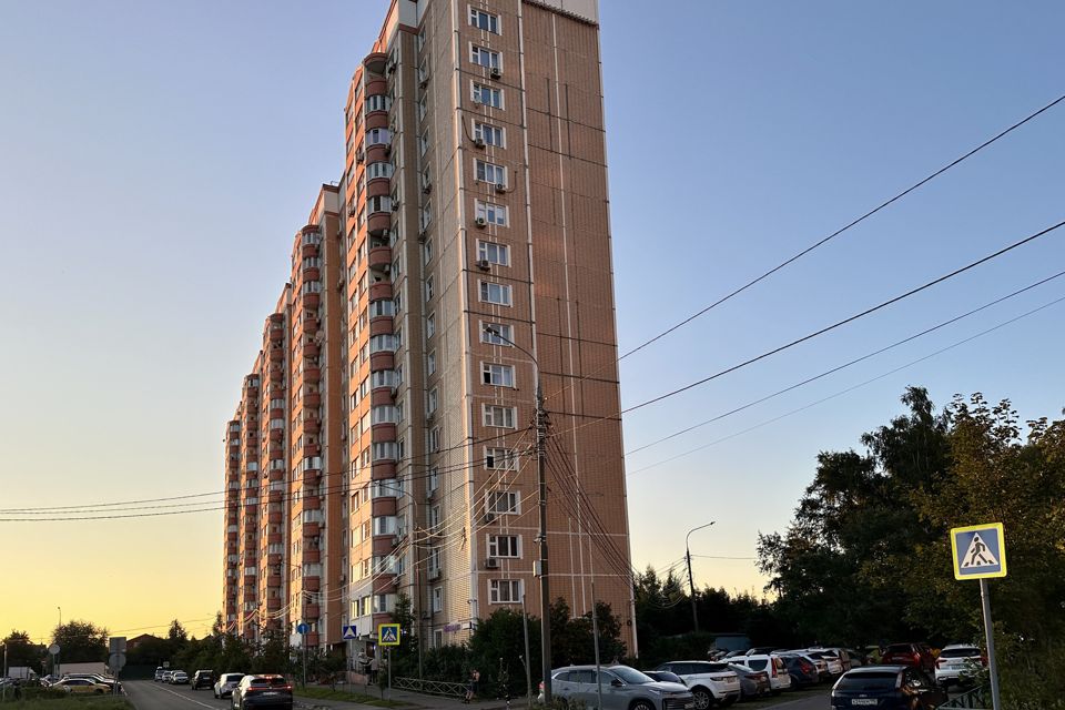 Продаётся 2-комнатная квартира, 65 м²