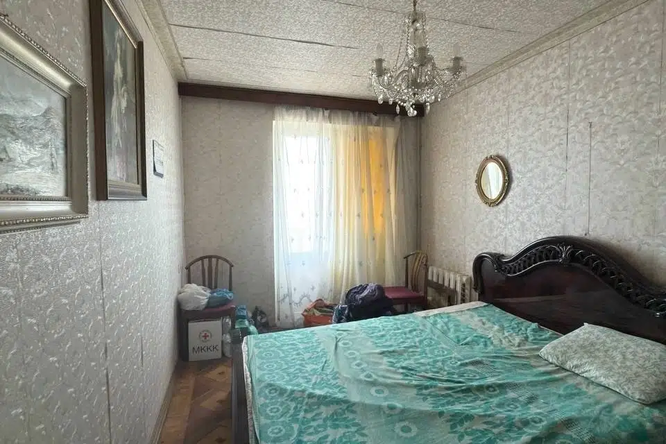 Продаётся 4-комнатная квартира, 79.6 м²